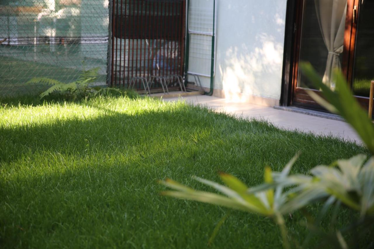 Holiday Residence With Private Garden المظهر الخارجي الصورة